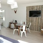 Lumina 4*