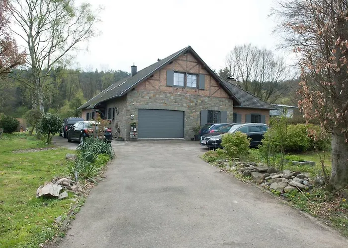 Lumina Bed & Breakfast